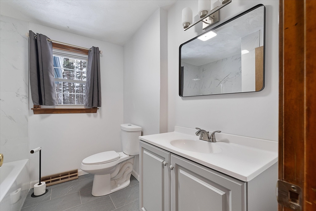 8 Barry Drive Property Photo 21