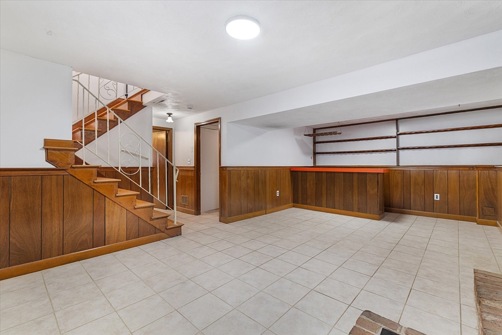 8 Barry Drive Property Photo 23