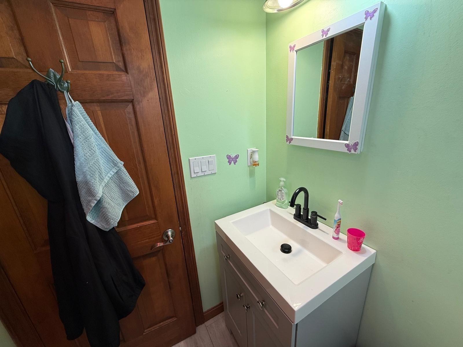 471 Butman Rd Property Photo 12