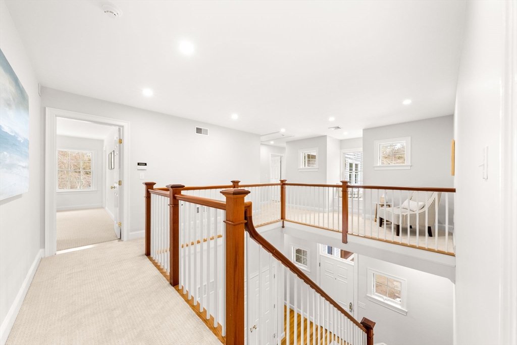 1 Puddingstone Cir Property Photo 18