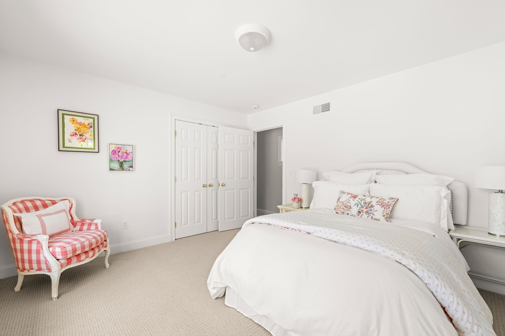 1 Puddingstone Cir Property Photo 21
