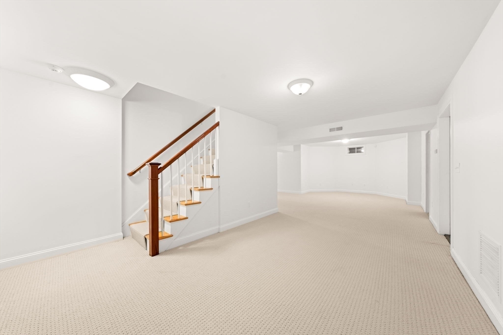 1 Puddingstone Cir Property Photo 29