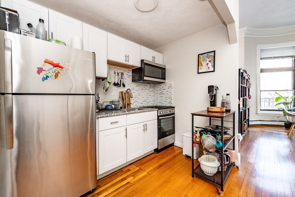470 Commonwealth Ave Property Photo 8