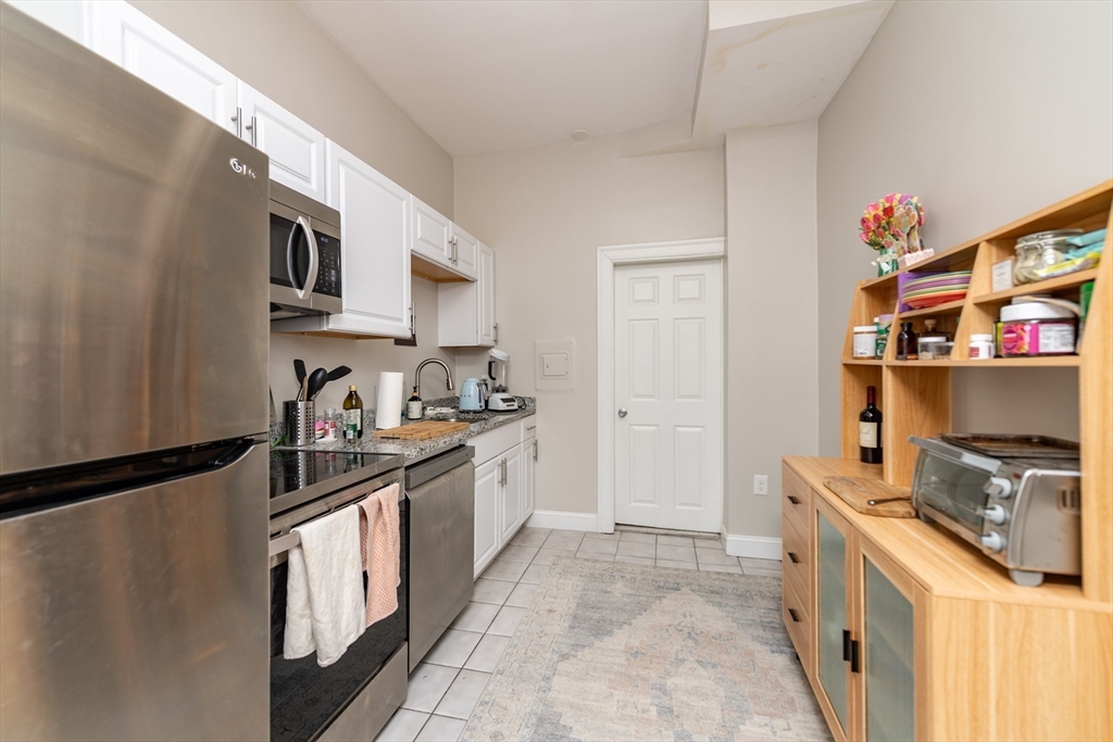 470 Commonwealth Ave Property Photo 28