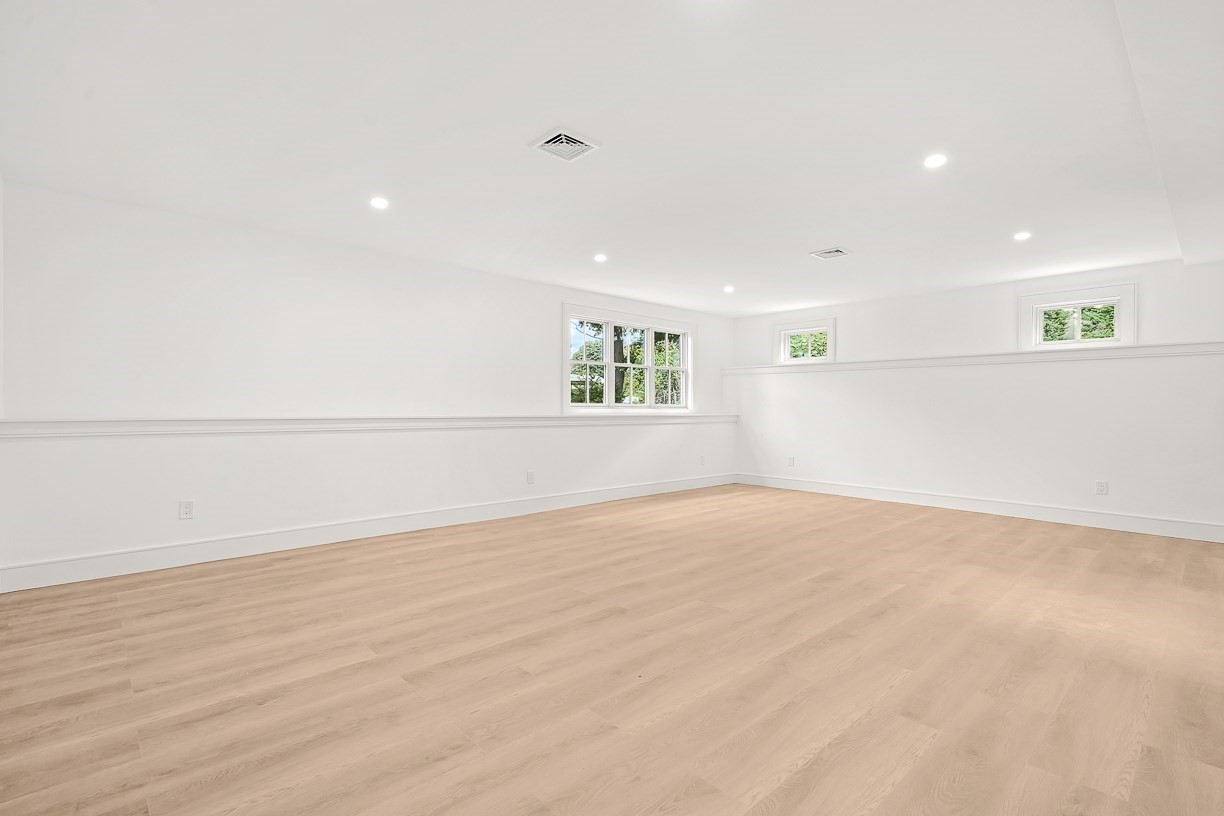 9 Albamont Road Property Photo 39