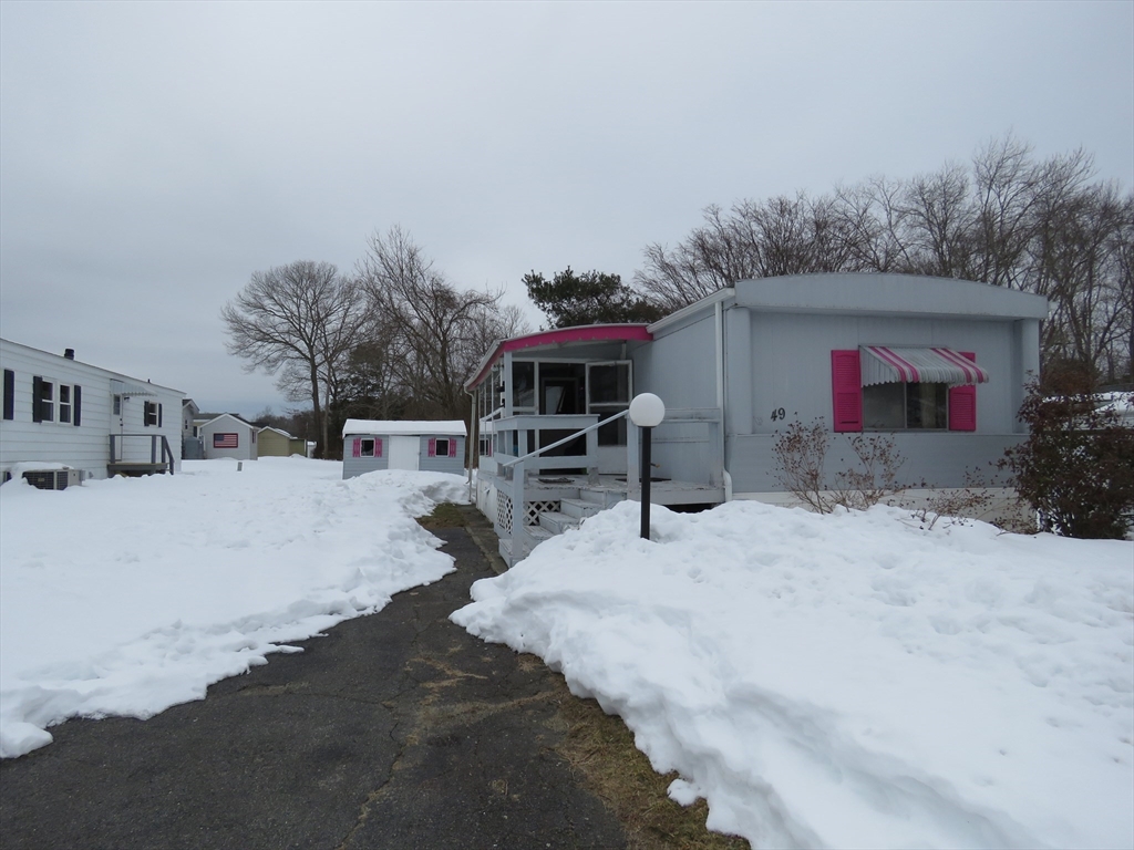 49 Eastbridge Drive Property Photo 1
