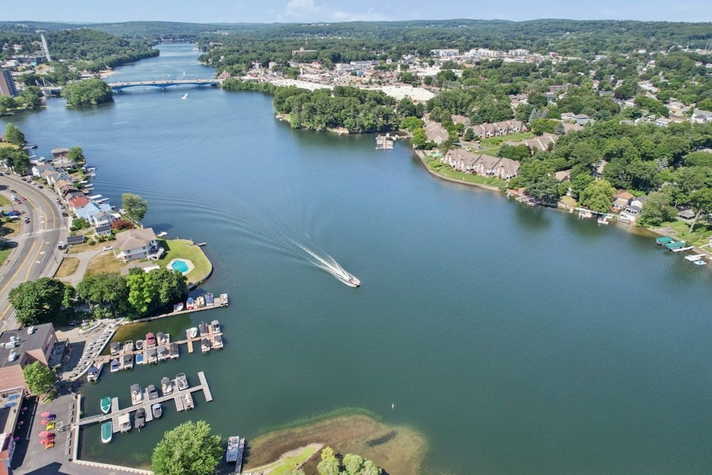 12 Brookside Place Property Photo 37