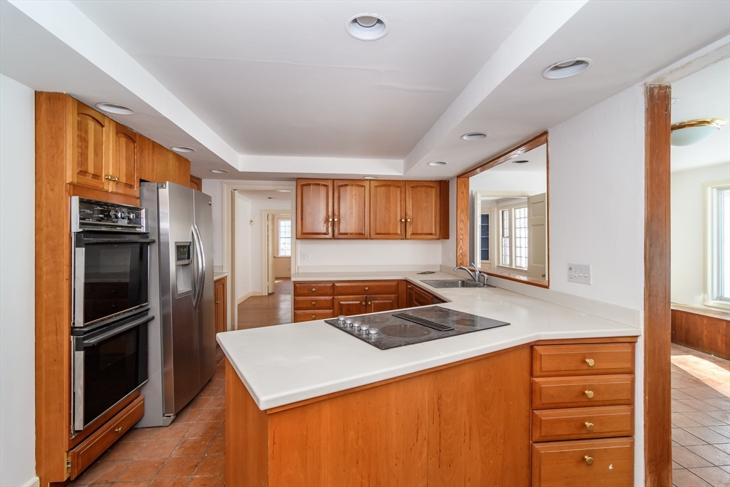 162 Hampshire Rd Property Photo 4