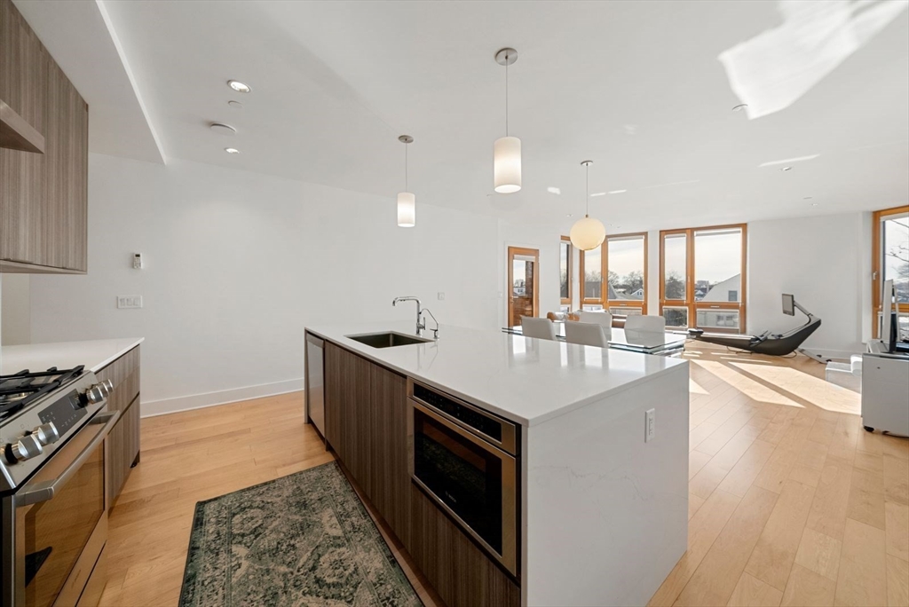 240 Salem St # 3b Property Photo 12