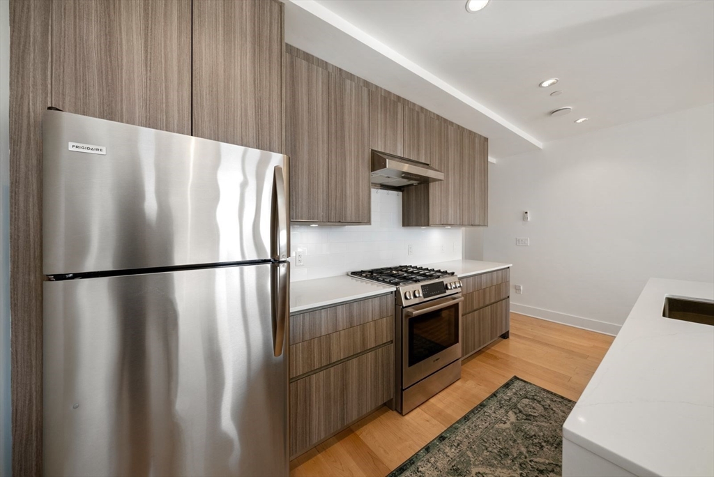 240 Salem St # 3b Property Photo 13