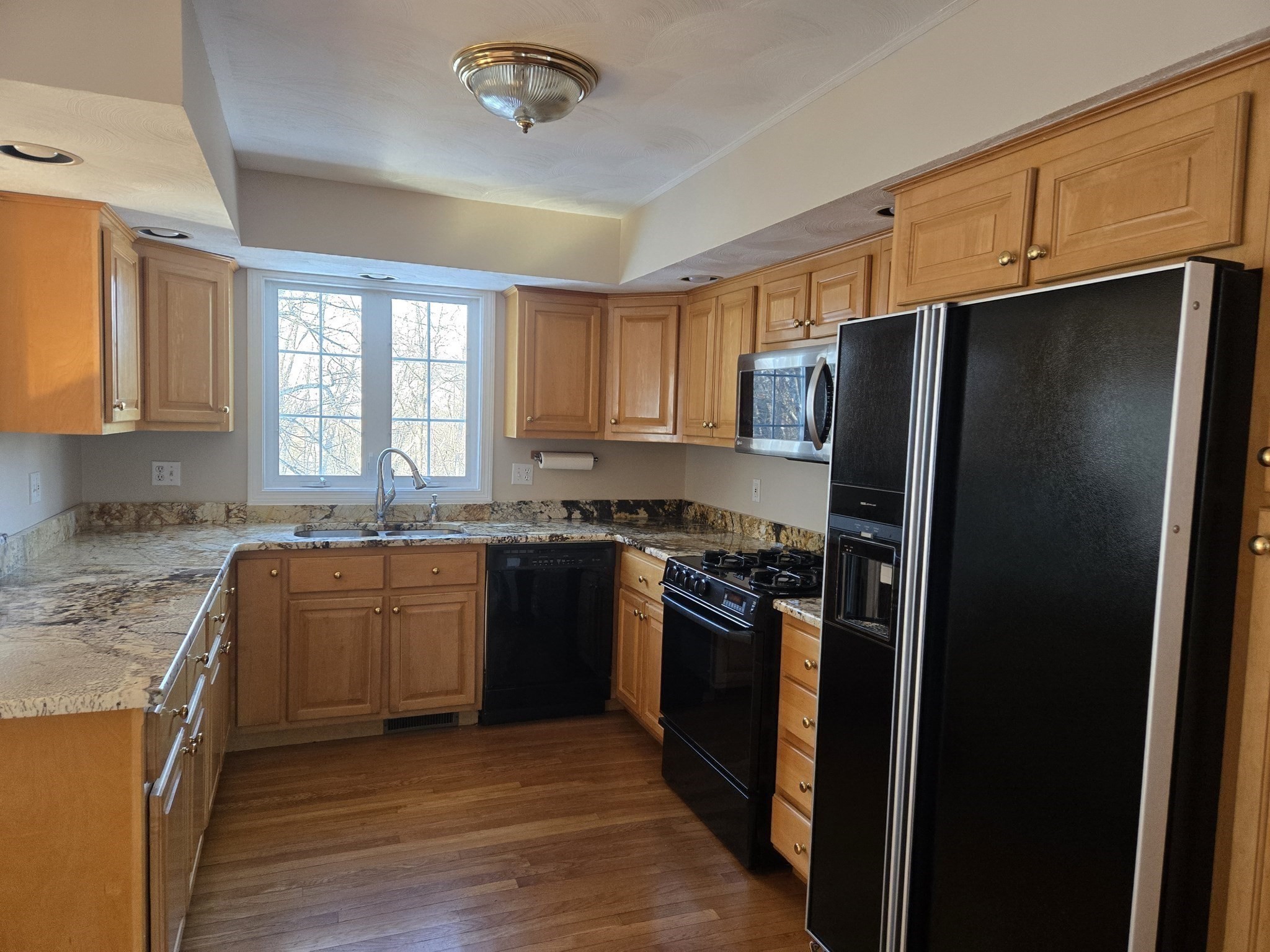 7 Tree Top Way Property Photo 7