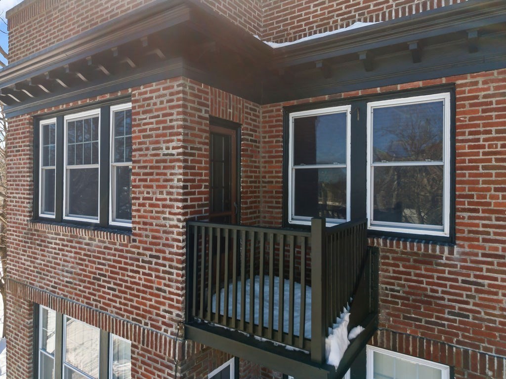 138 Main St # 13 Property Photo 3