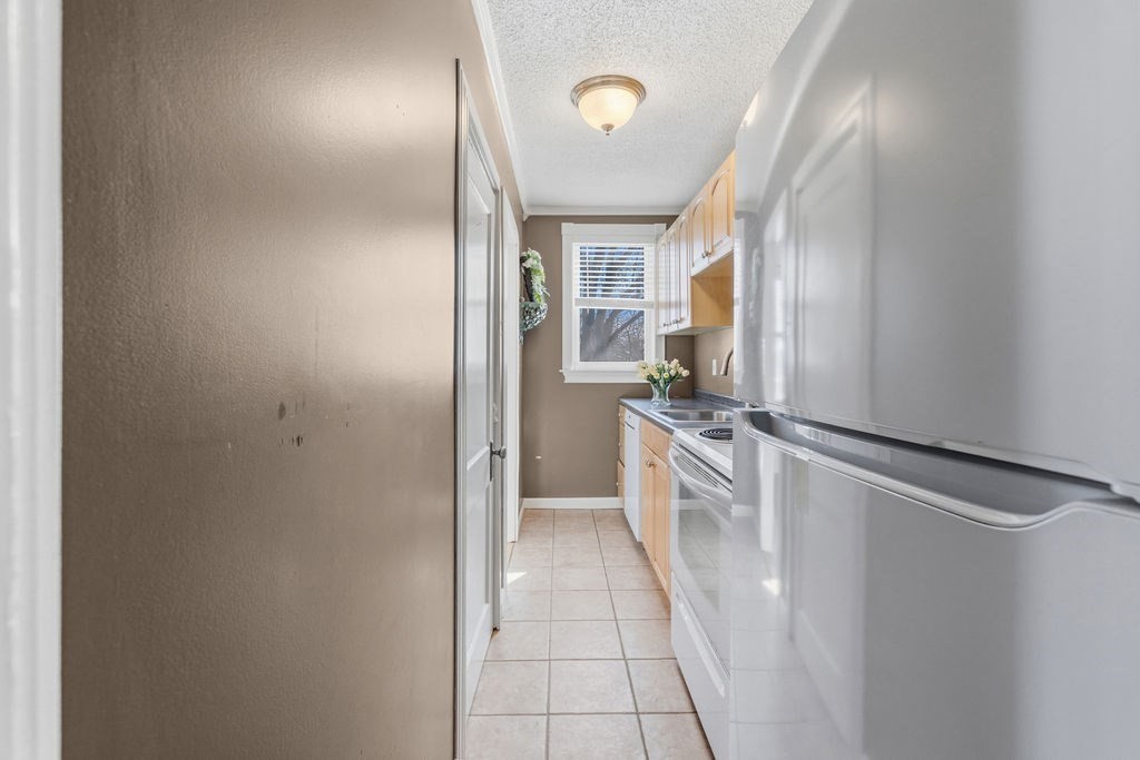 138 Main St # 13 Property Photo 6