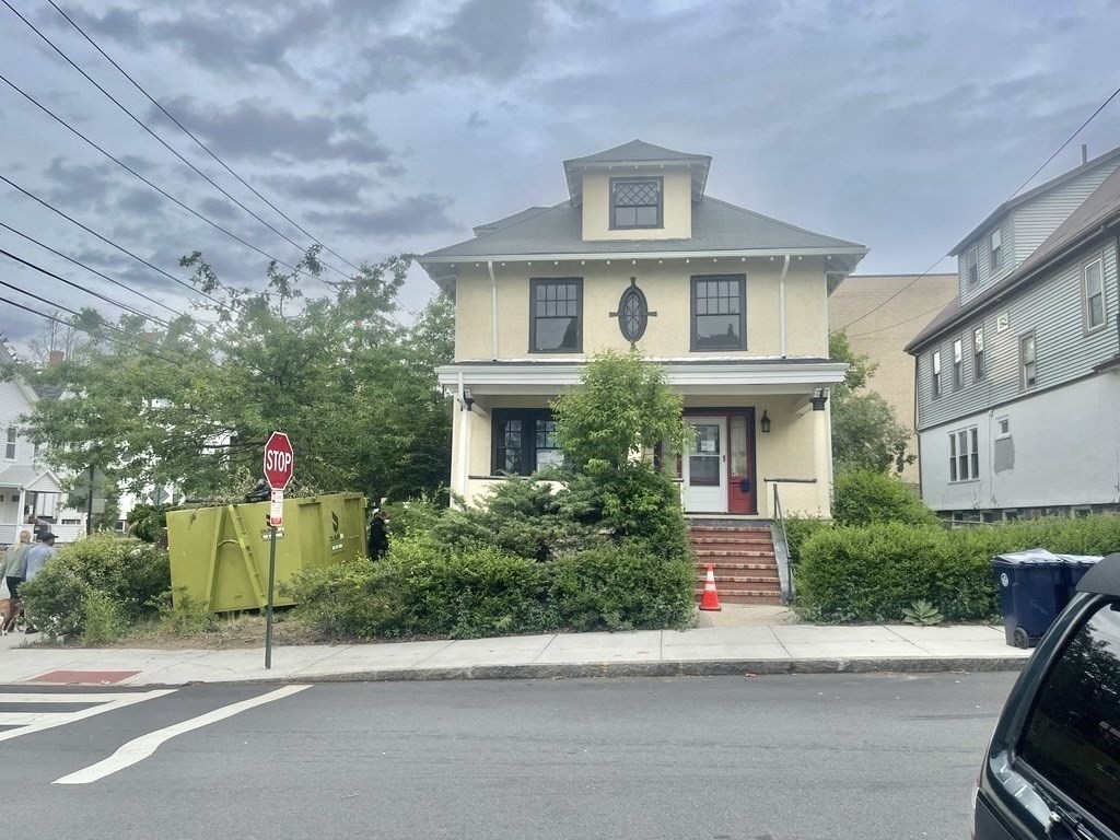 47 Pleasant St Property Photo 1