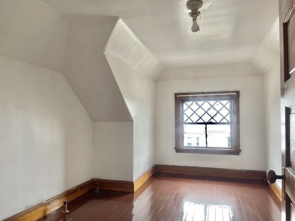 47 Pleasant St Property Photo 21