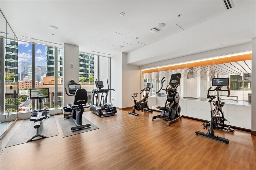 135 Seaport Blvd # 818 Property Photo 19