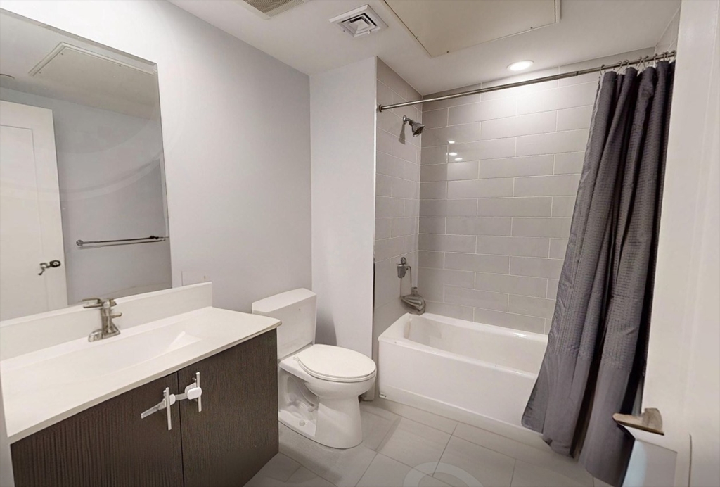488 Dorchester Ave # 3e Property Photo 8