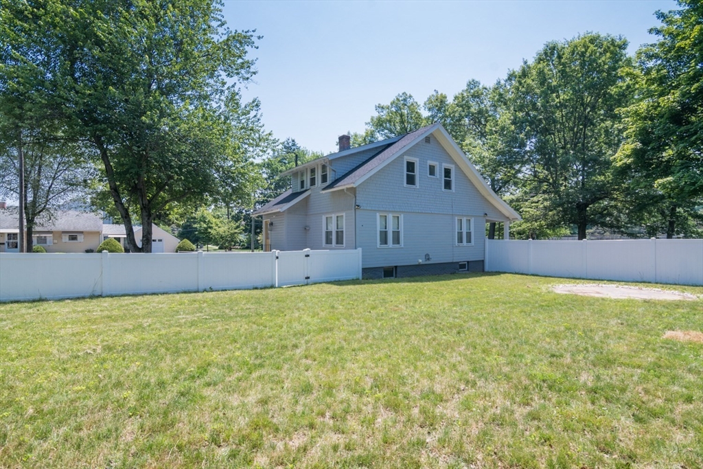 170 Plumtree Rd Property Photo 2