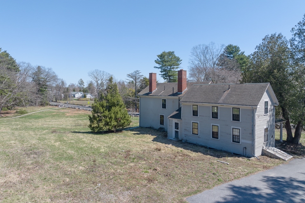 131 Wellesley Street Property Photo 4