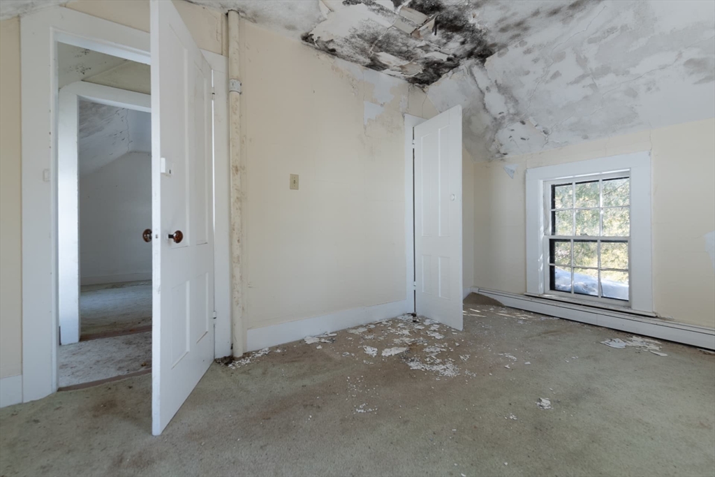 131 Wellesley Street Property Photo 30