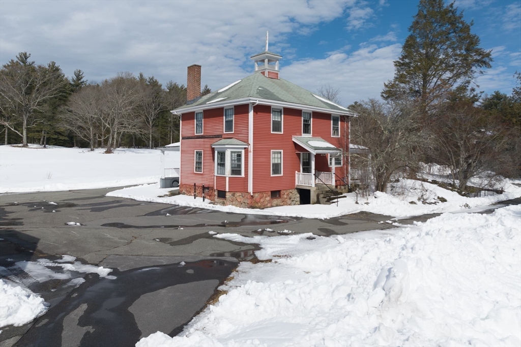 133 Wellesley Street Property Photo 14