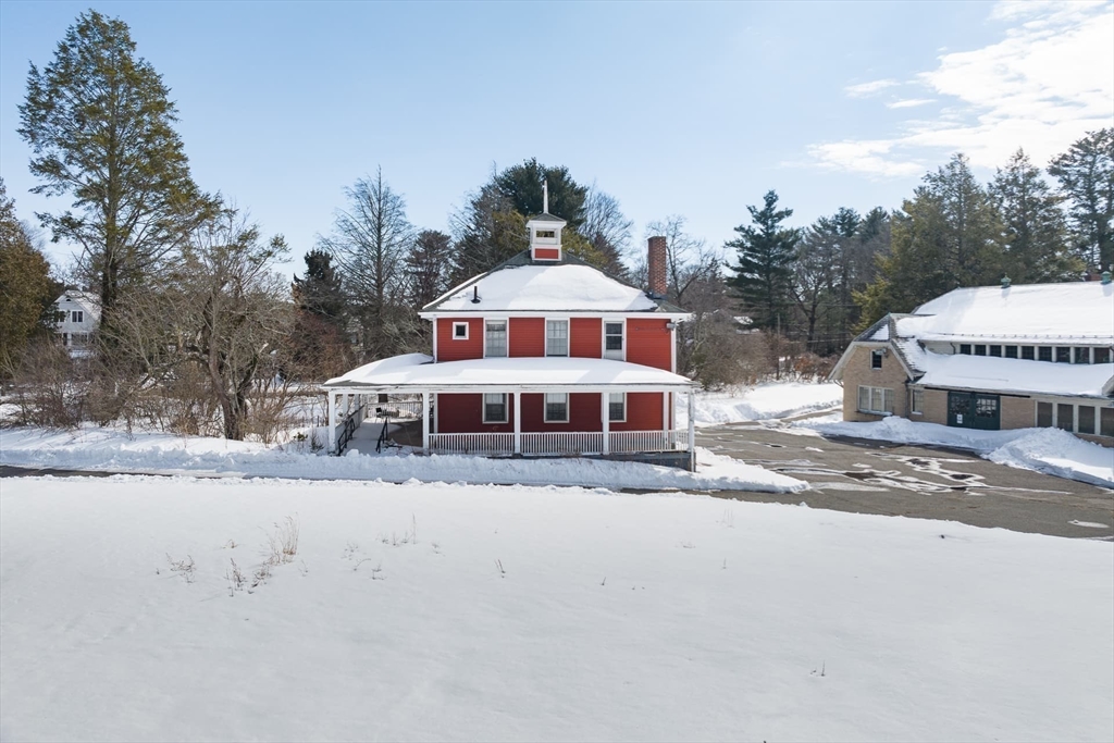 133 Wellesley Street Property Photo 15