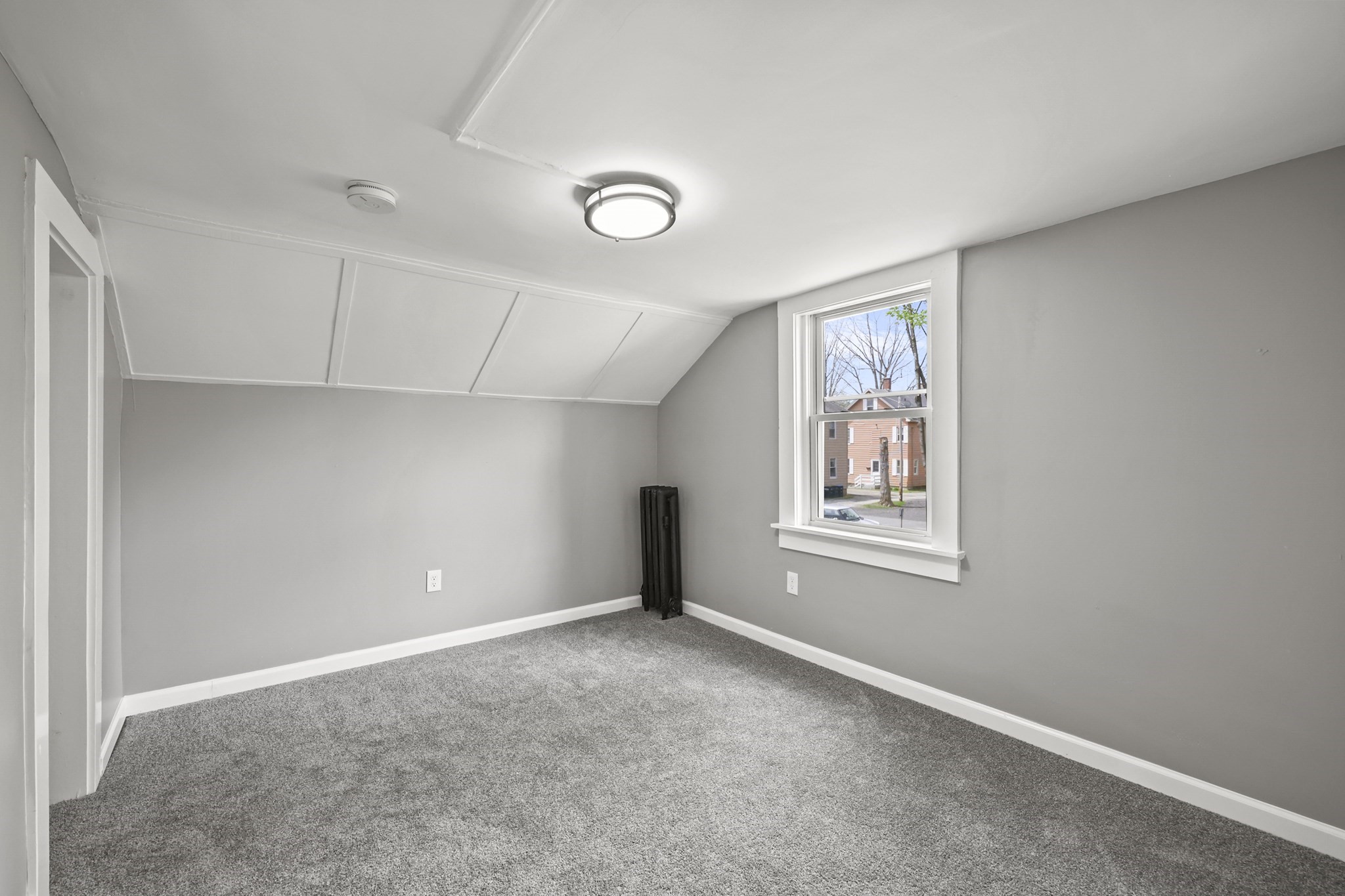 139 Second St Property Photo 19