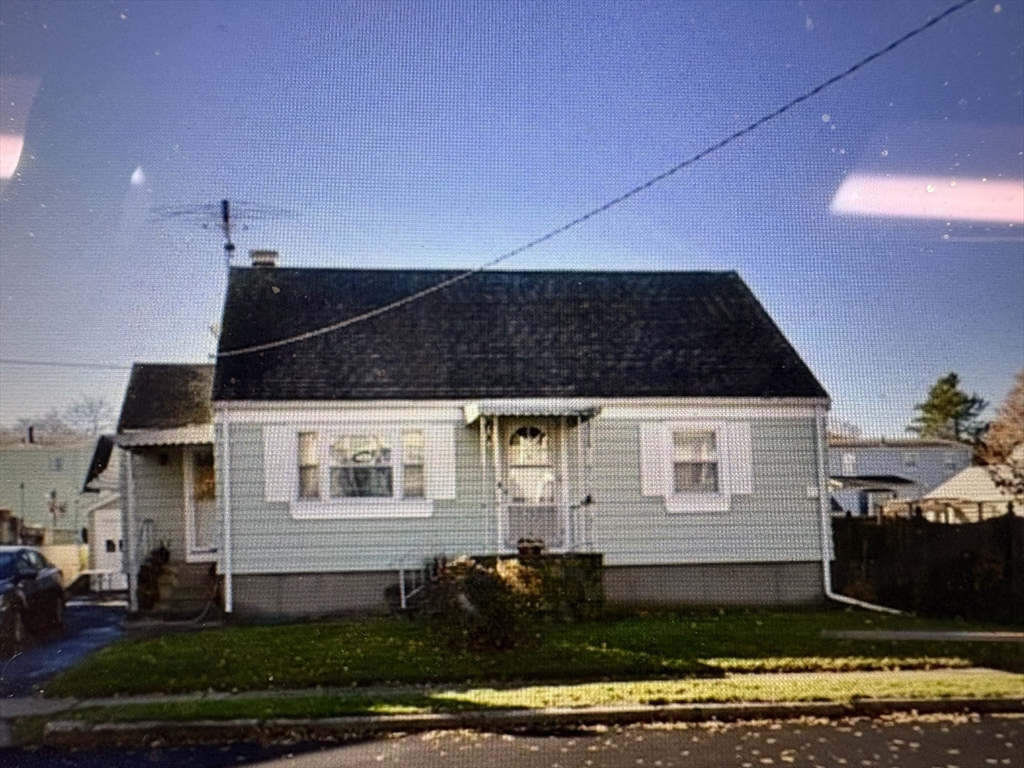 20 Beacon Blvd Property Photo 2
