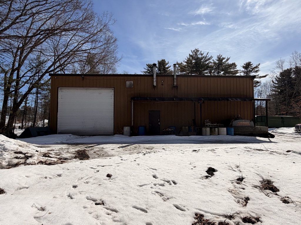 7 Rose Ave Property Photo 5