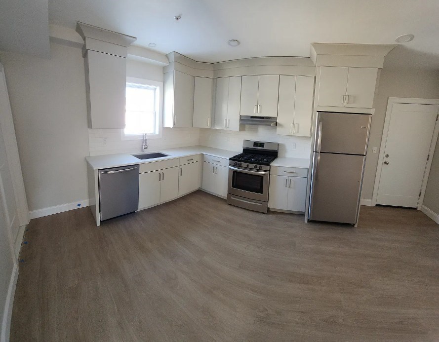 322 Brownell St # 1E Property Photo 1