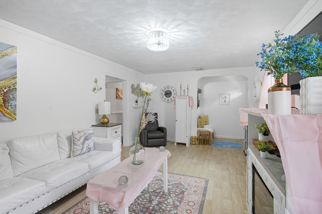 4188 Main Property Photo 5