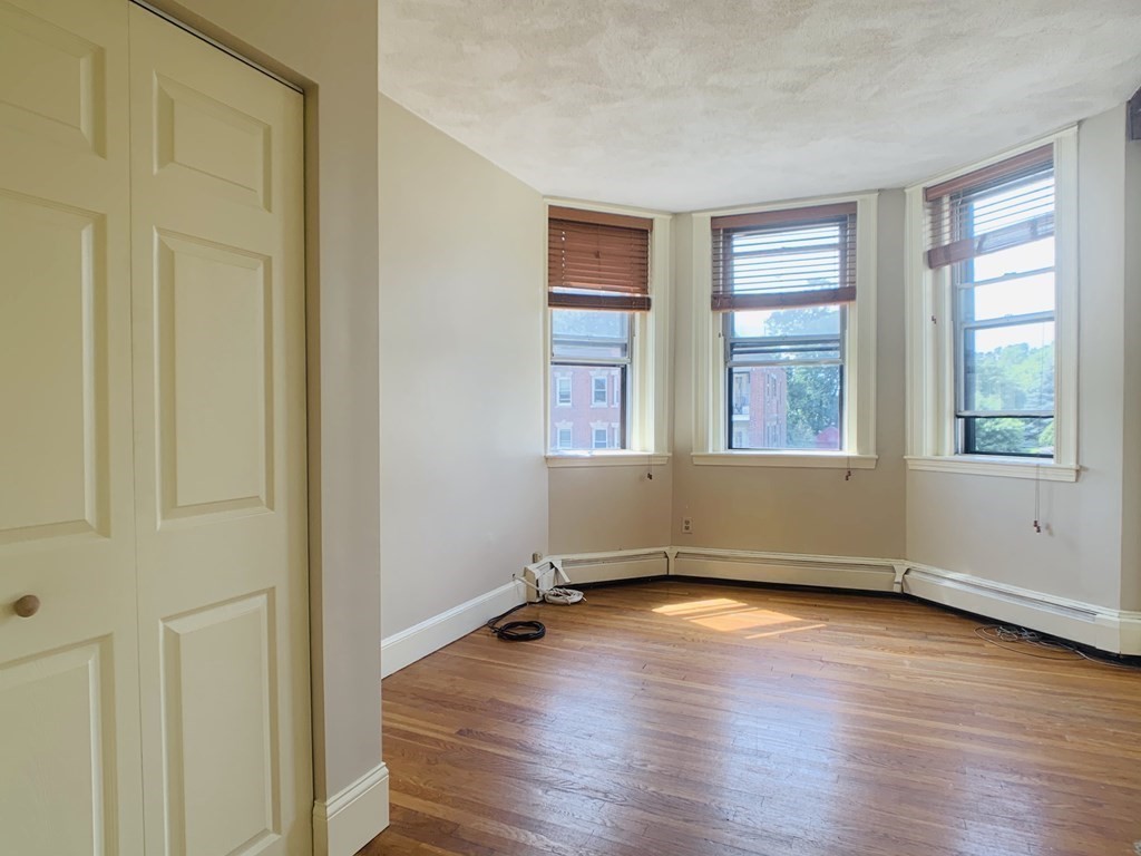 210 Chestnut Hill Ave # 4 Property Photo 6