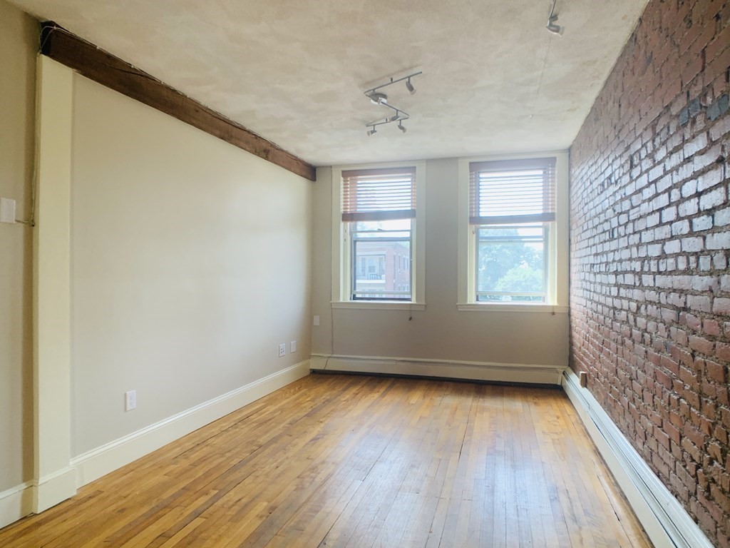 210 Chestnut Hill Ave # 4 Property Photo 11