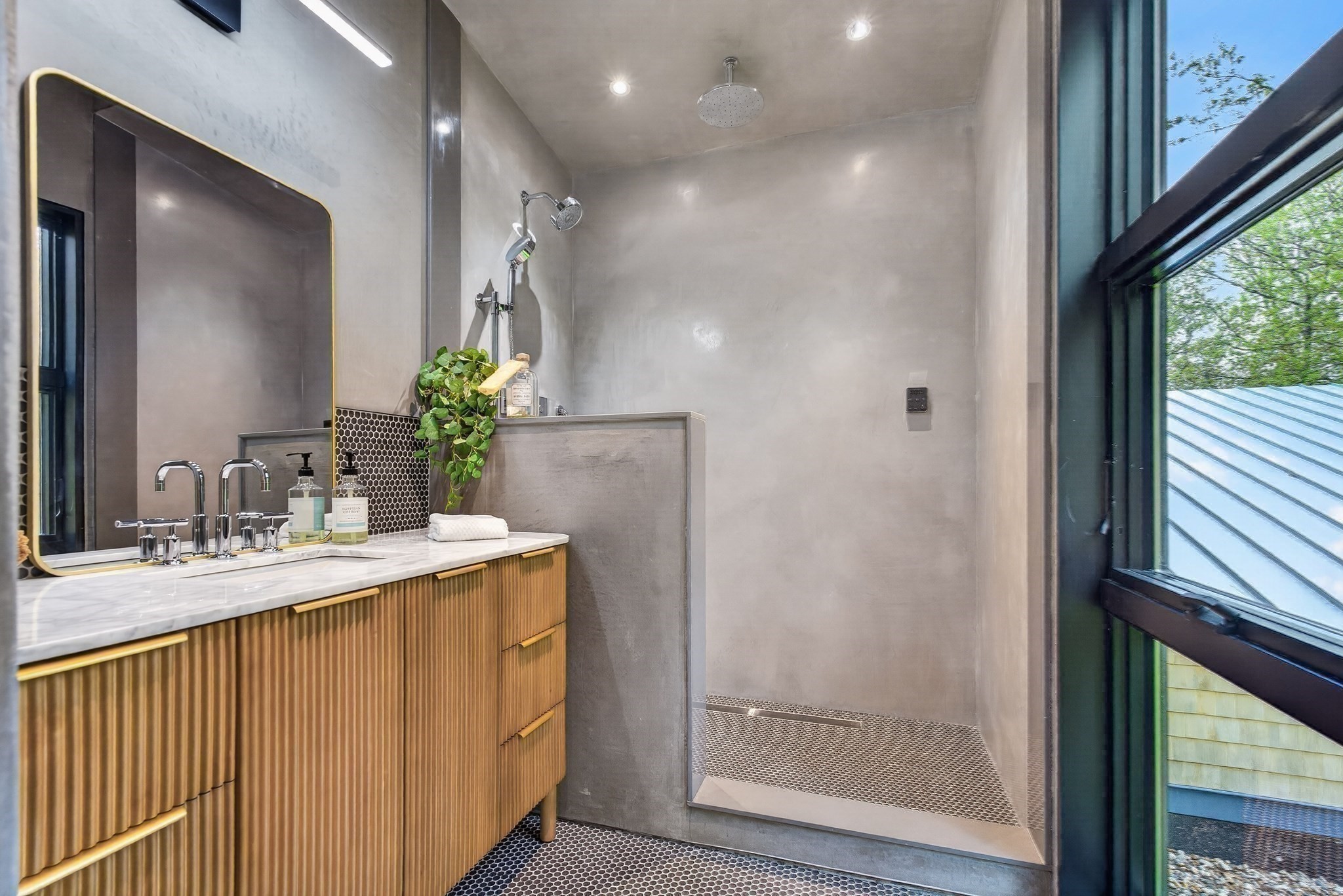 56 Seymour Street Property Photo 21