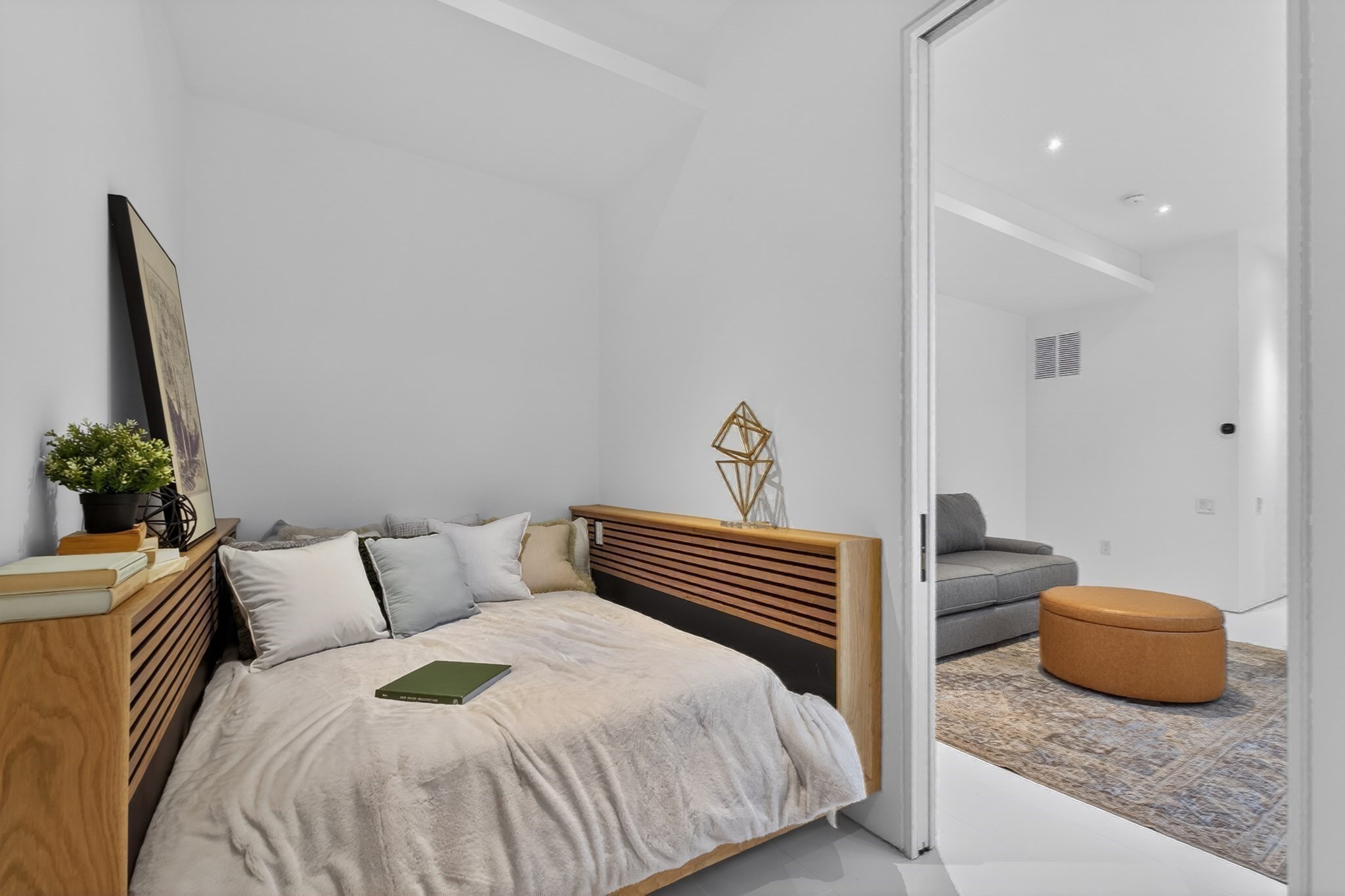 56 Seymour Street Property Photo 29