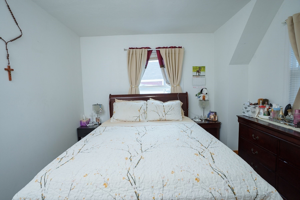 80 Collins St. Property Photo 25