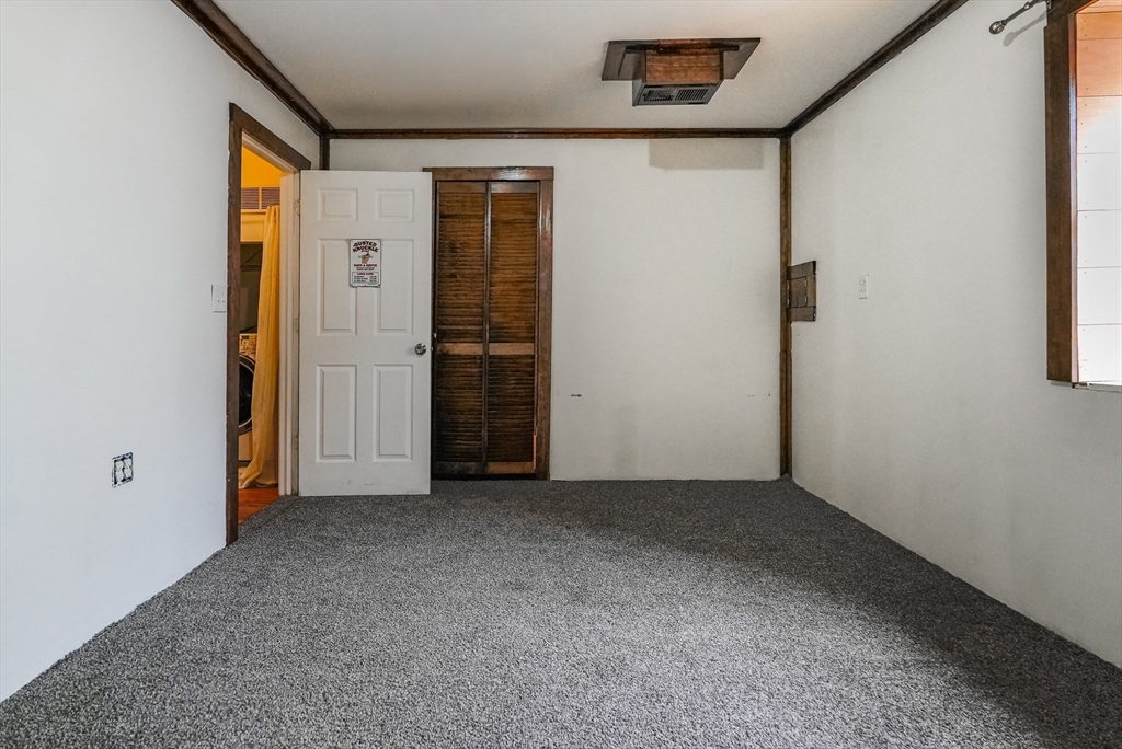 318 Crescent St # A Property Photo 18