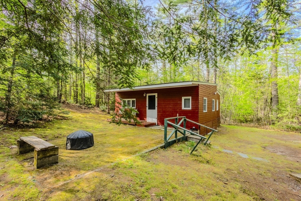 9 Roberts Lane Property Photo 2