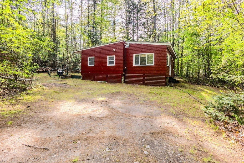 9 Roberts Lane Property Photo 4