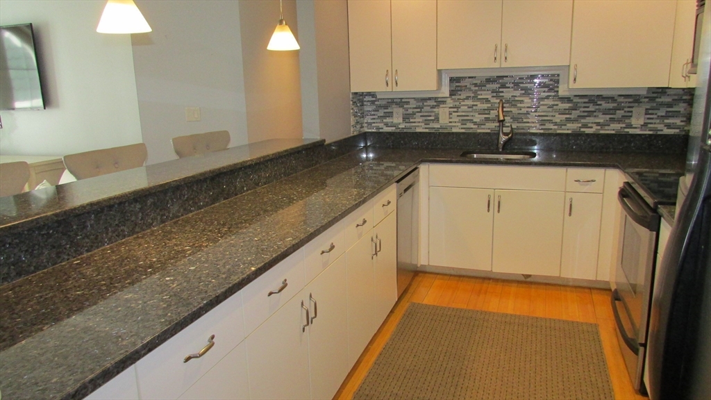 100 Marina Dr # 508 Property Photo 22