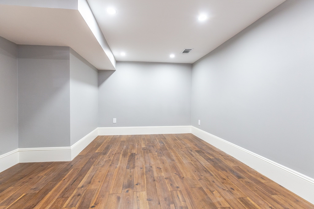 79 Huron Cir Property Photo 28