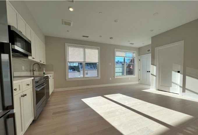197 Green Property Photo 10
