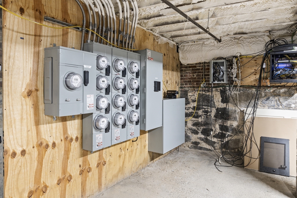 22-24 Magazine Street Property Photo 9