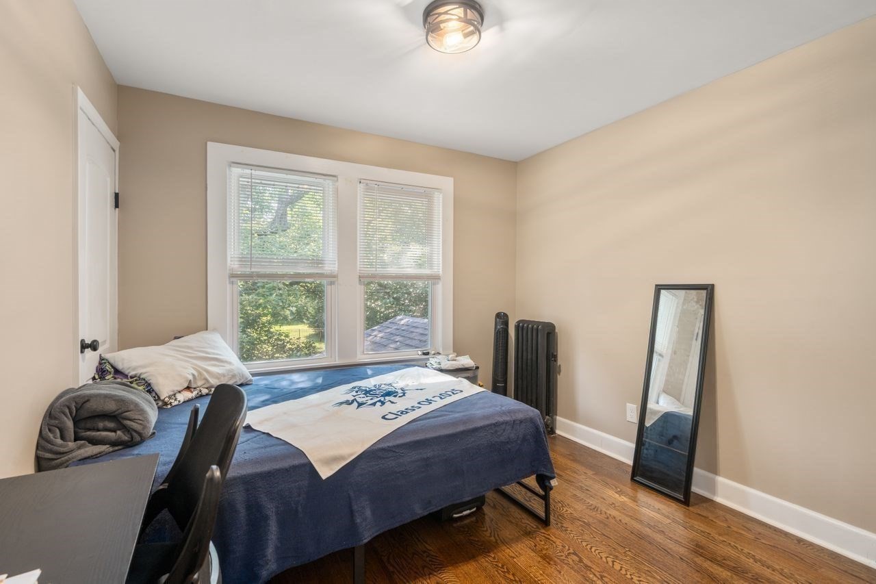 38 Manchester Ter Property Photo 11