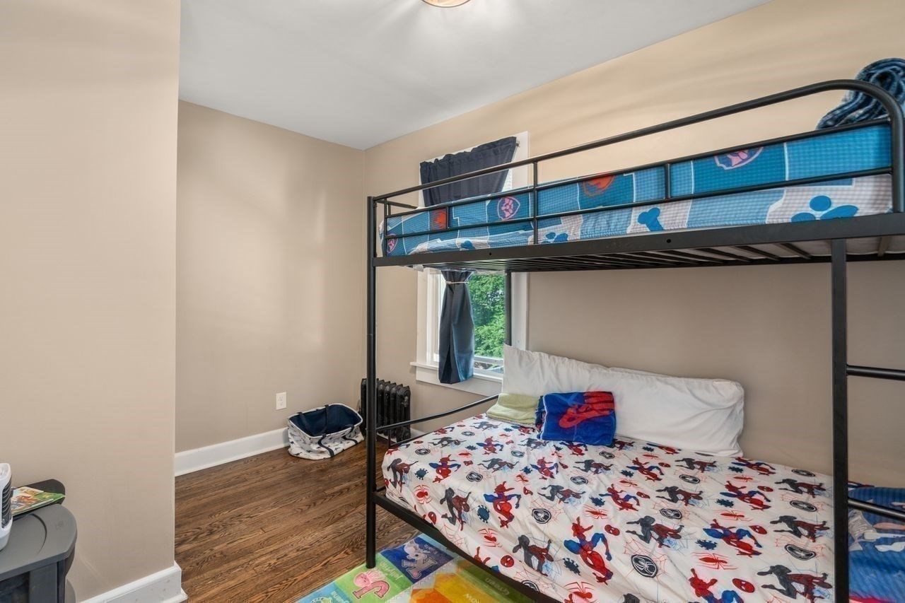 38 Manchester Ter Property Photo 12