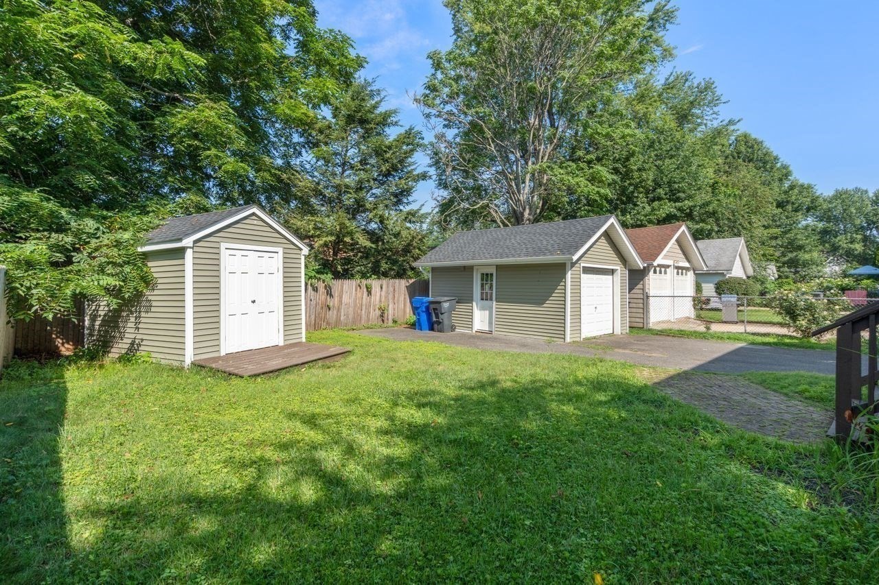 38 Manchester Ter Property Photo 15
