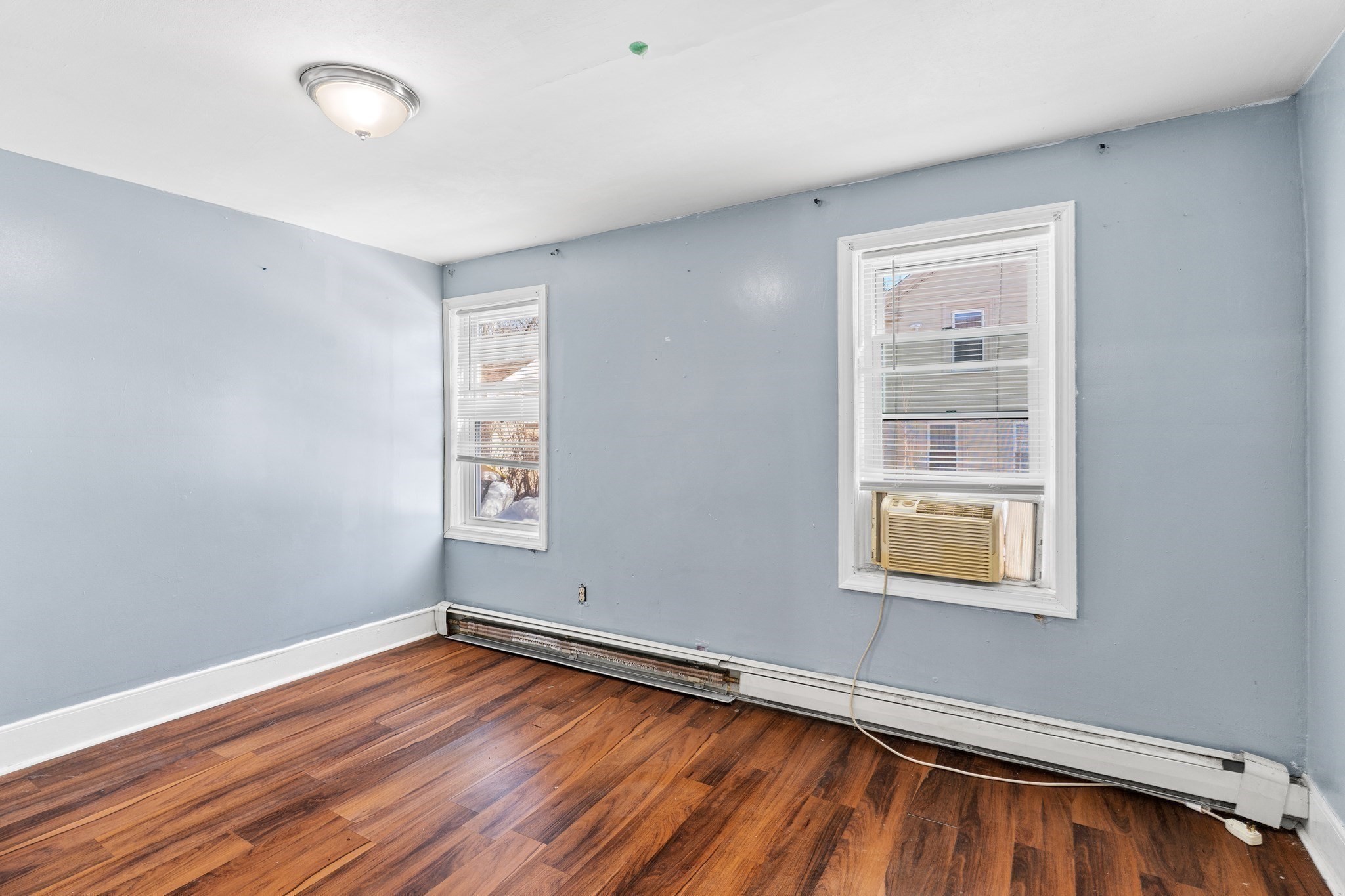 192 E Spring St Property Photo 11