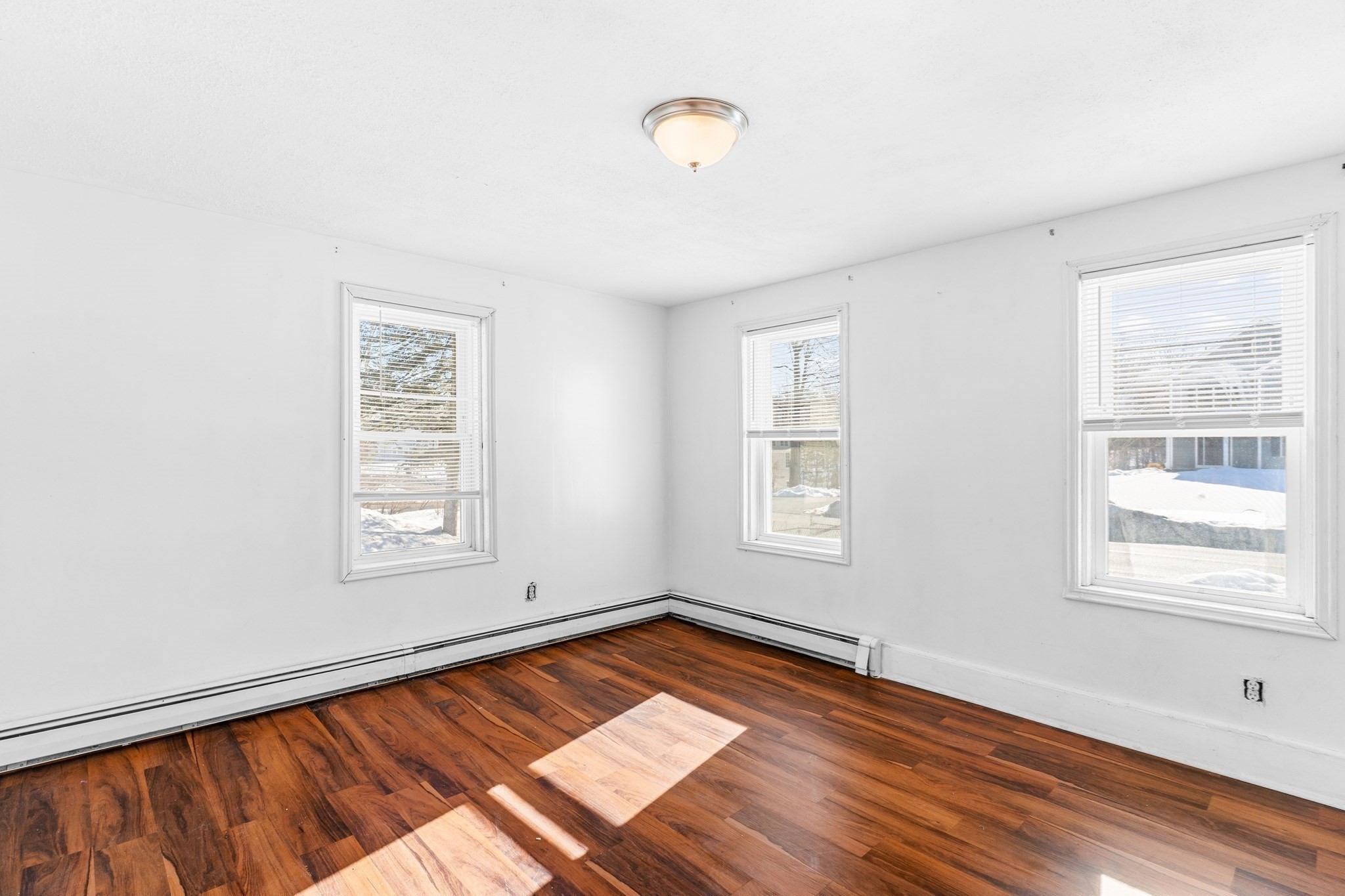 192 E Spring St Property Photo 12