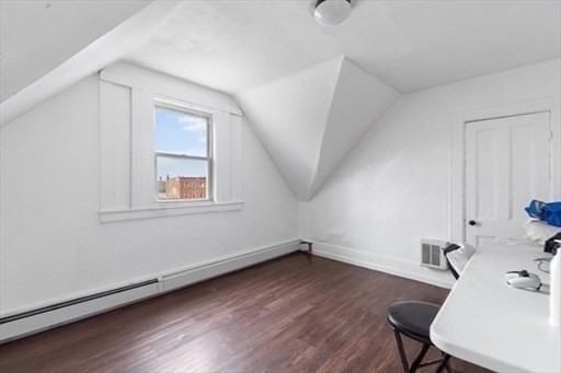24 Adams St Property Photo 7