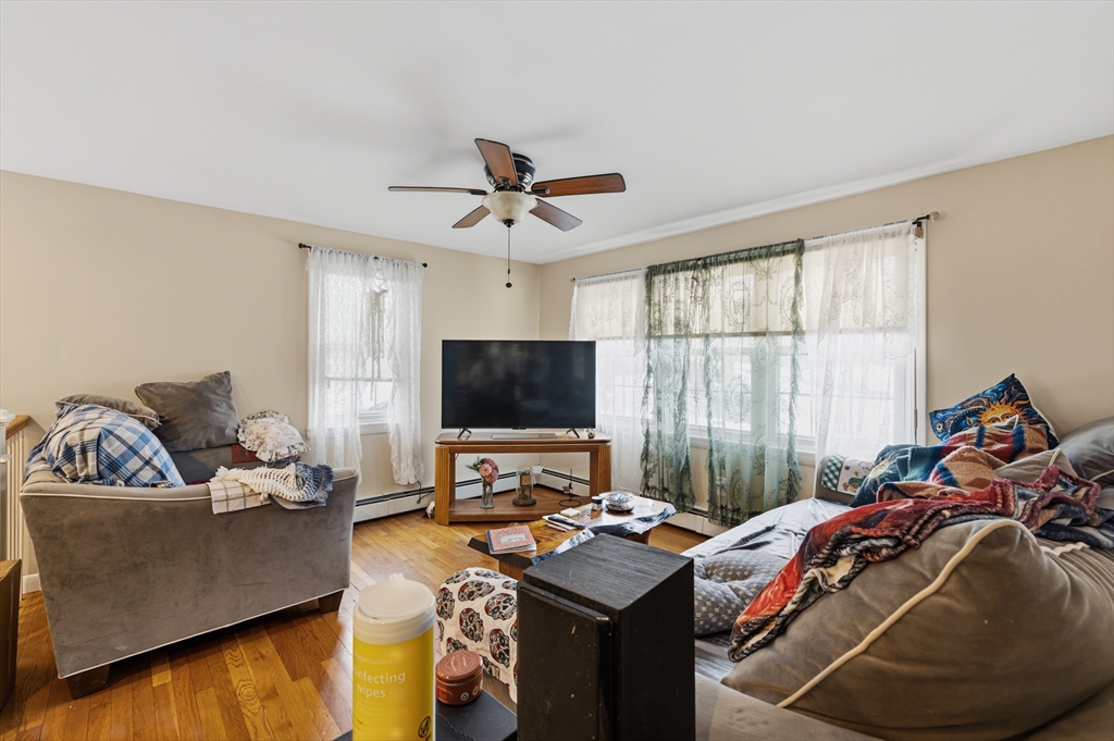 51 Newton St Property Photo 11